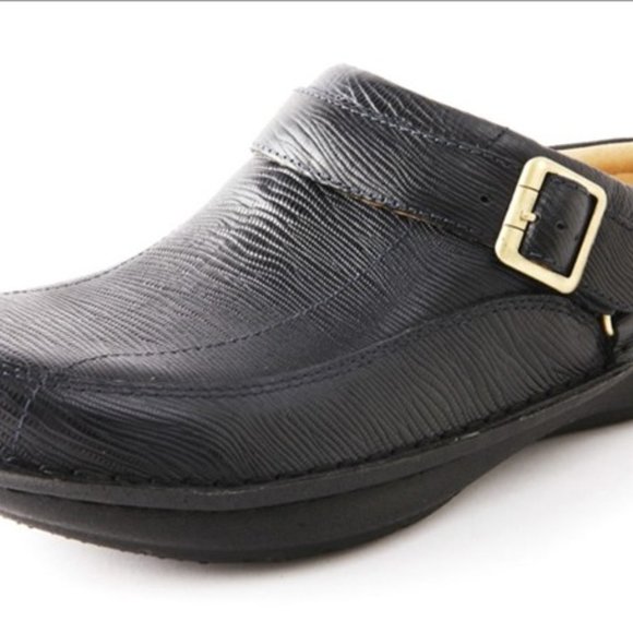 Alegria Shoes Alegria Mens Chairman Navy Lizard Poshmark